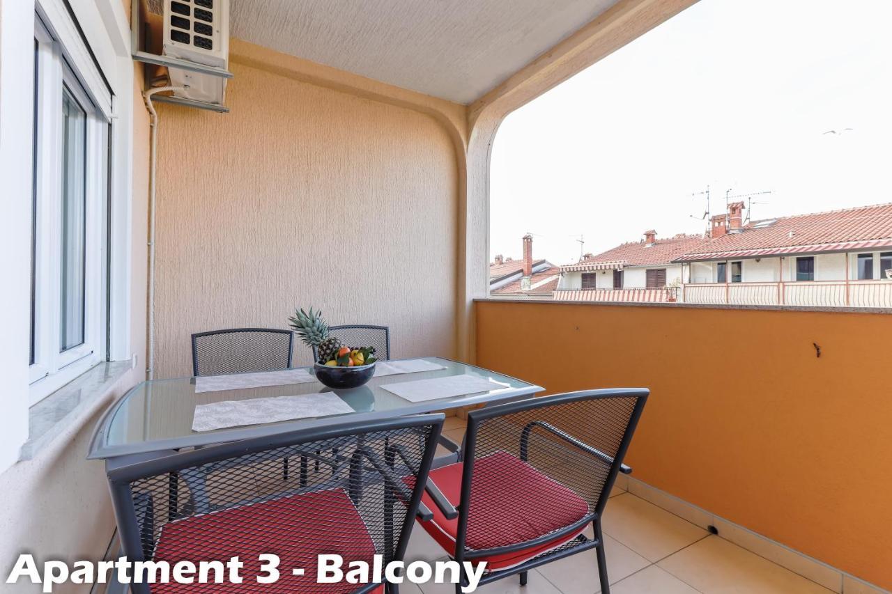 Apartments Juric Vrsar Exterior photo